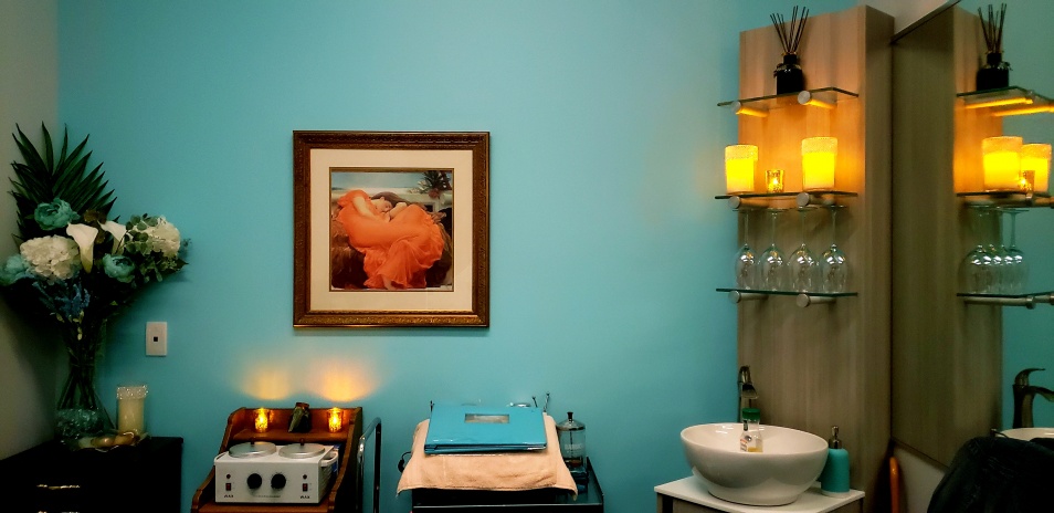 Lashmajick Studio Interior with candles